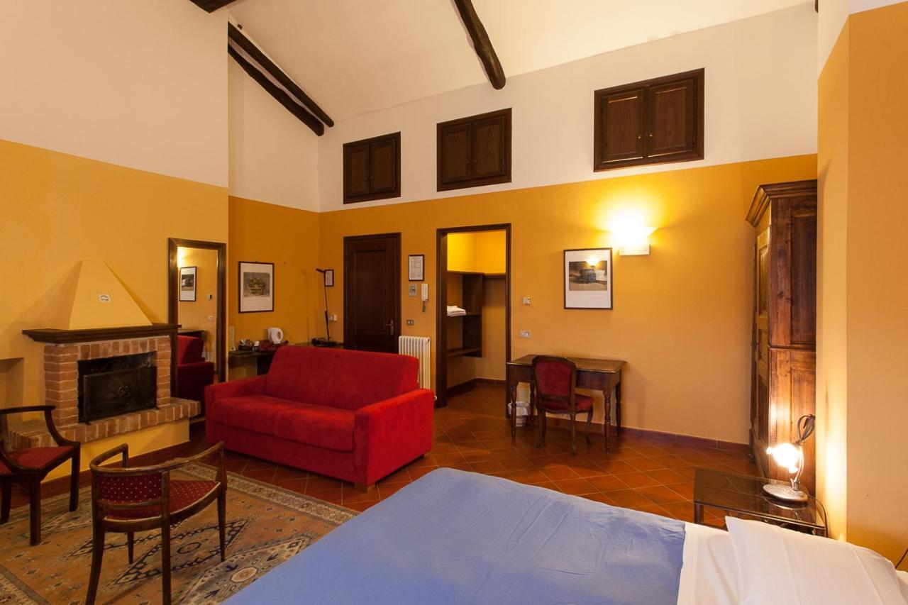 Residenza Del Lago Candia Canavese Rom bilde